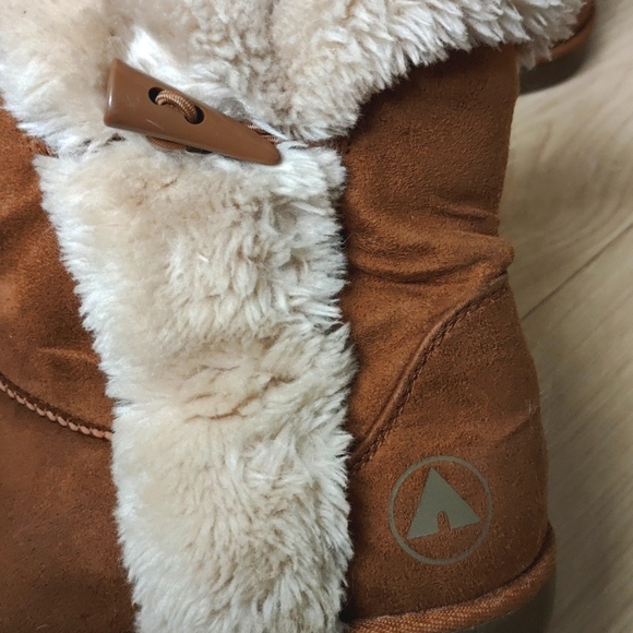 Airwalk boots - Picture 3 of 4